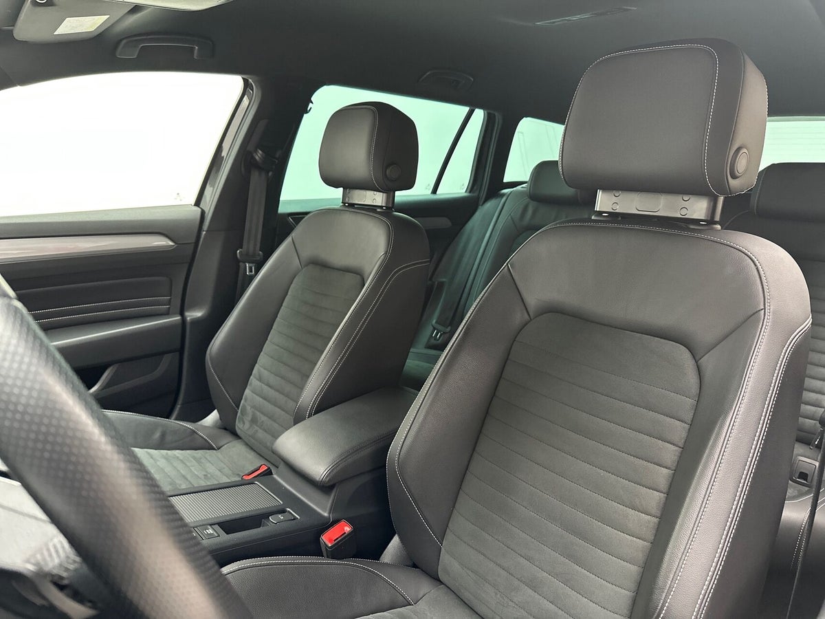 VW Passat GTE High Variant DSG billede 17