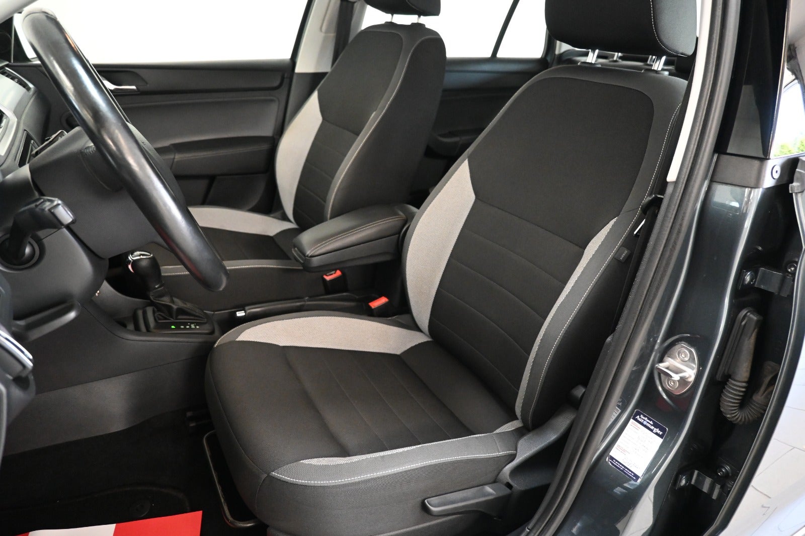 Skoda Rapid TSi 90 Ambition Spaceback DSG