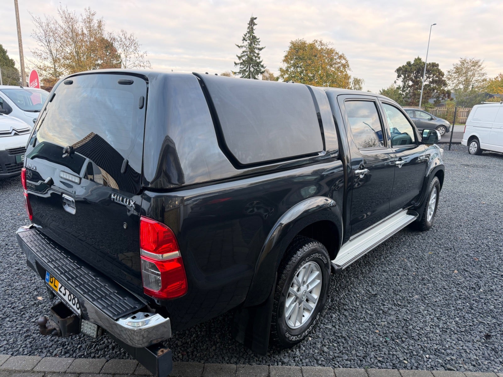 Toyota HiLux, Billede 3