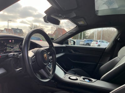 Porsche Taycan Turbo S Performance+ Cross Turismo