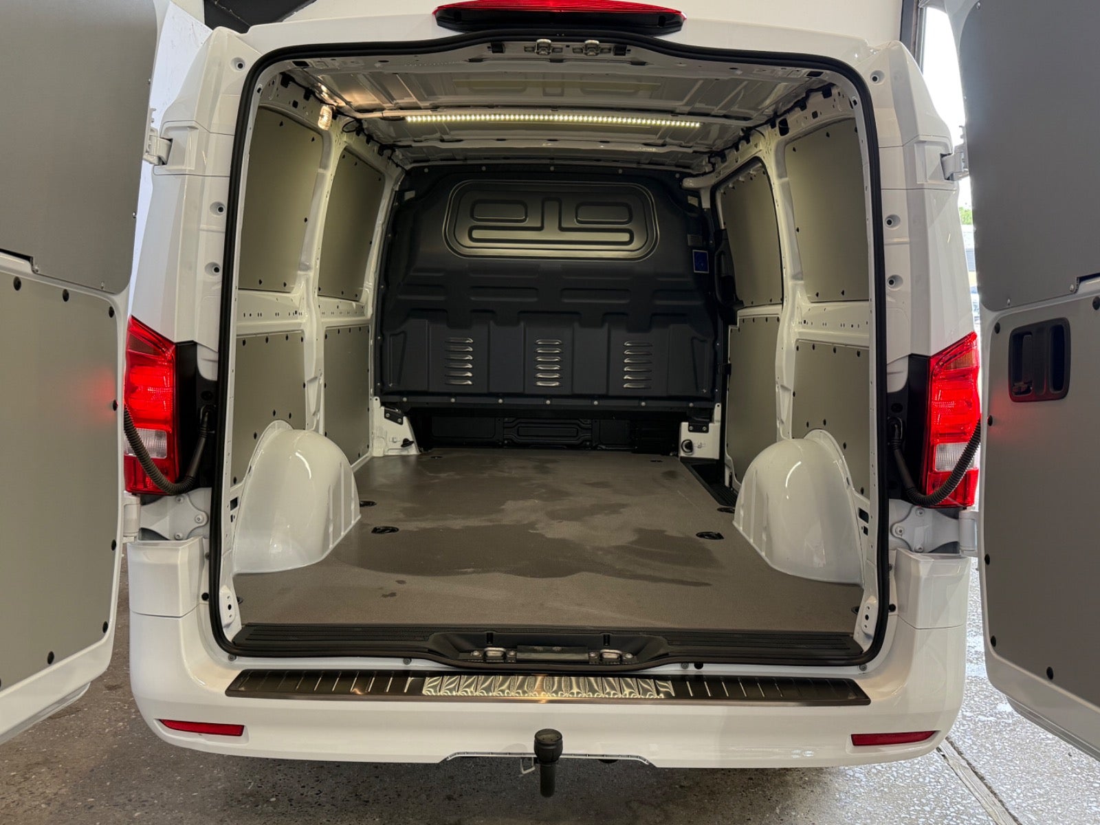 Mercedes Vito 114 CDi A2 Kassevogn PRO aut. RWD