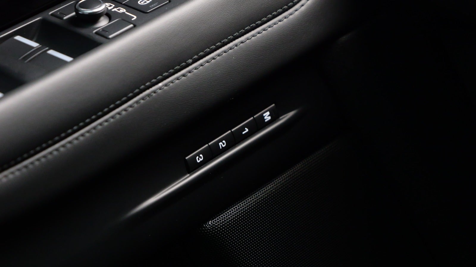 Land Rover Range Rover Evoque P300e R-Dynamic HSE aut.