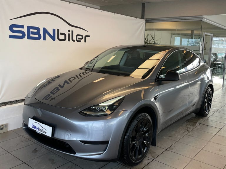 Tesla Model Y RWD
