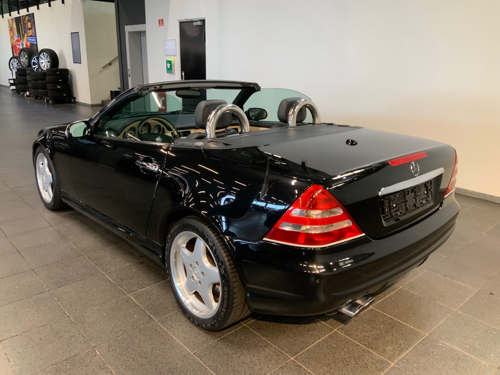 Mercedes-Benz SLK 230
