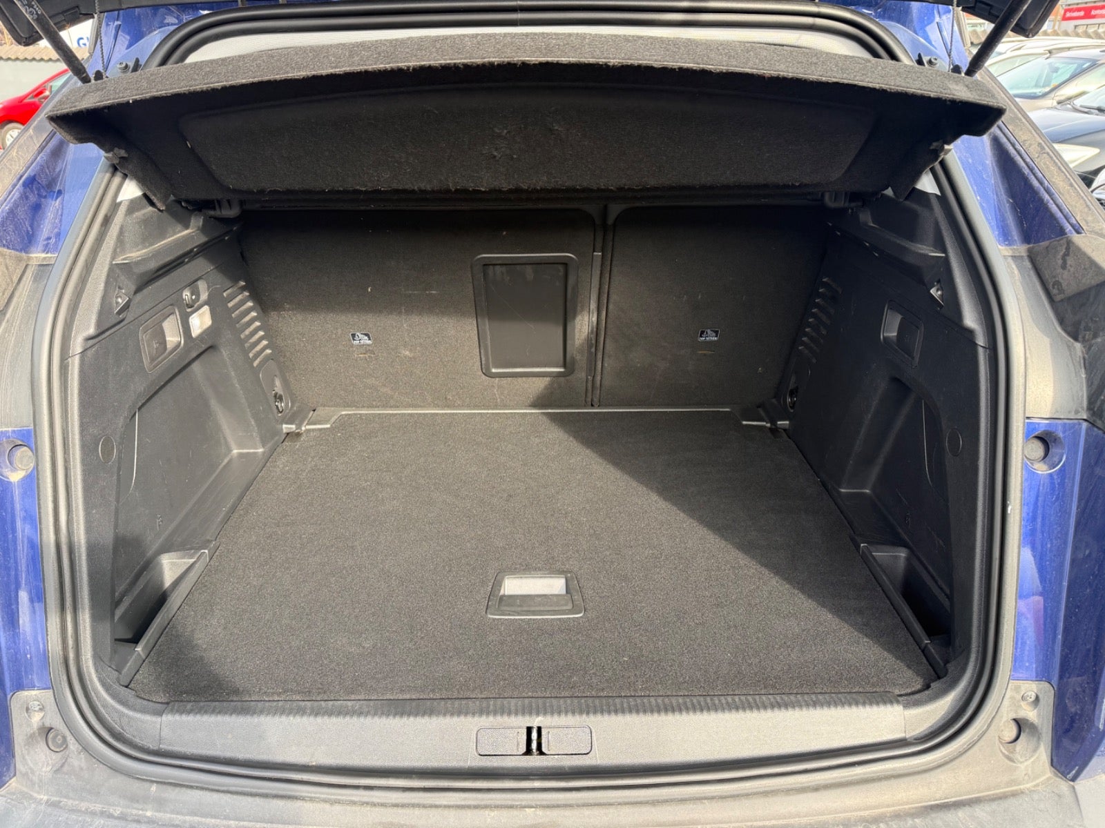 Billede af Peugeot 3008 1,2 e-THP 130 Allure EAT6