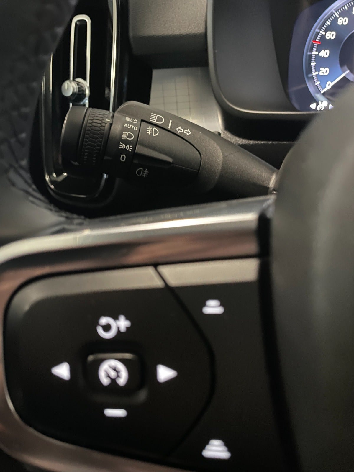 Billede af Volvo XC40 1,5 T4 Recharge Core aut.