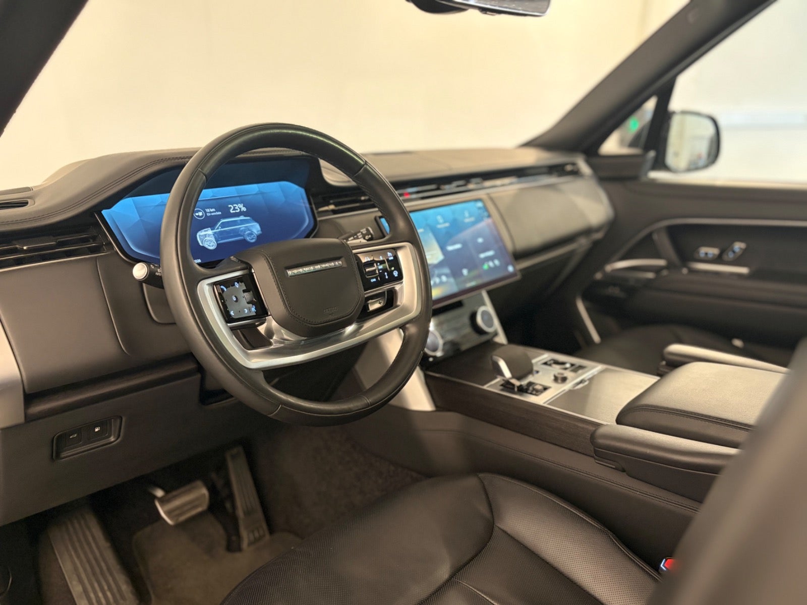 Land Rover – Range Rover