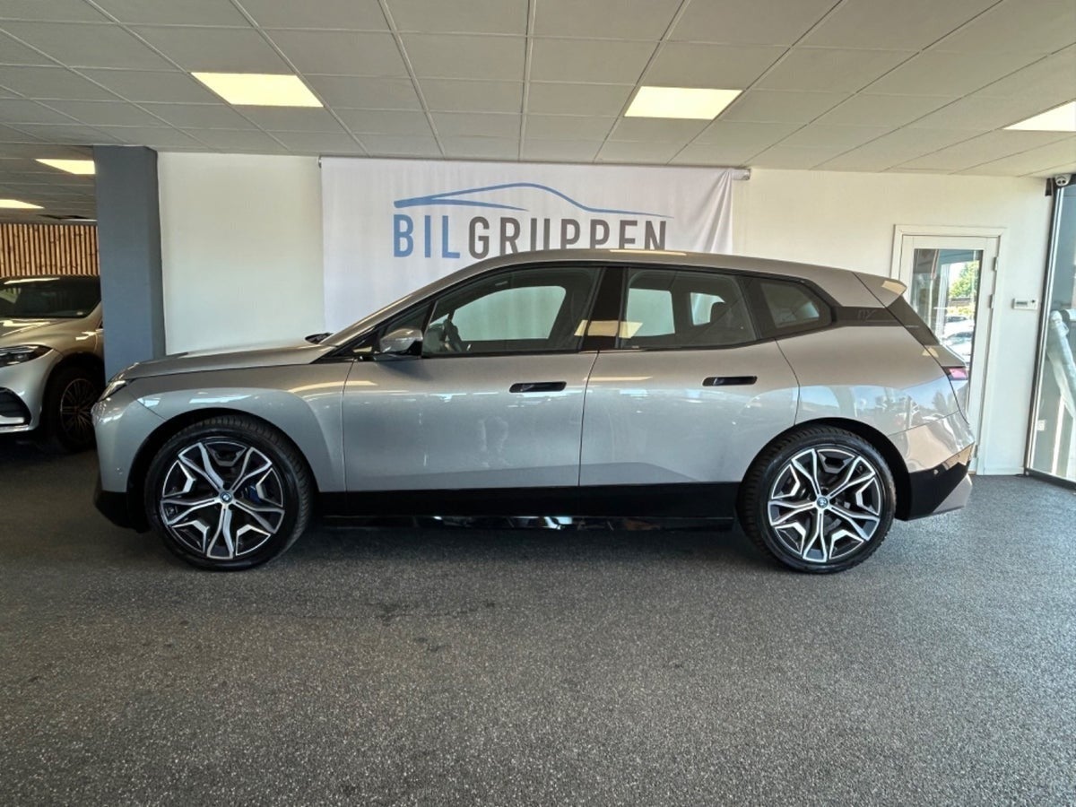 Billede af BMW iX  xDrive40 Sport