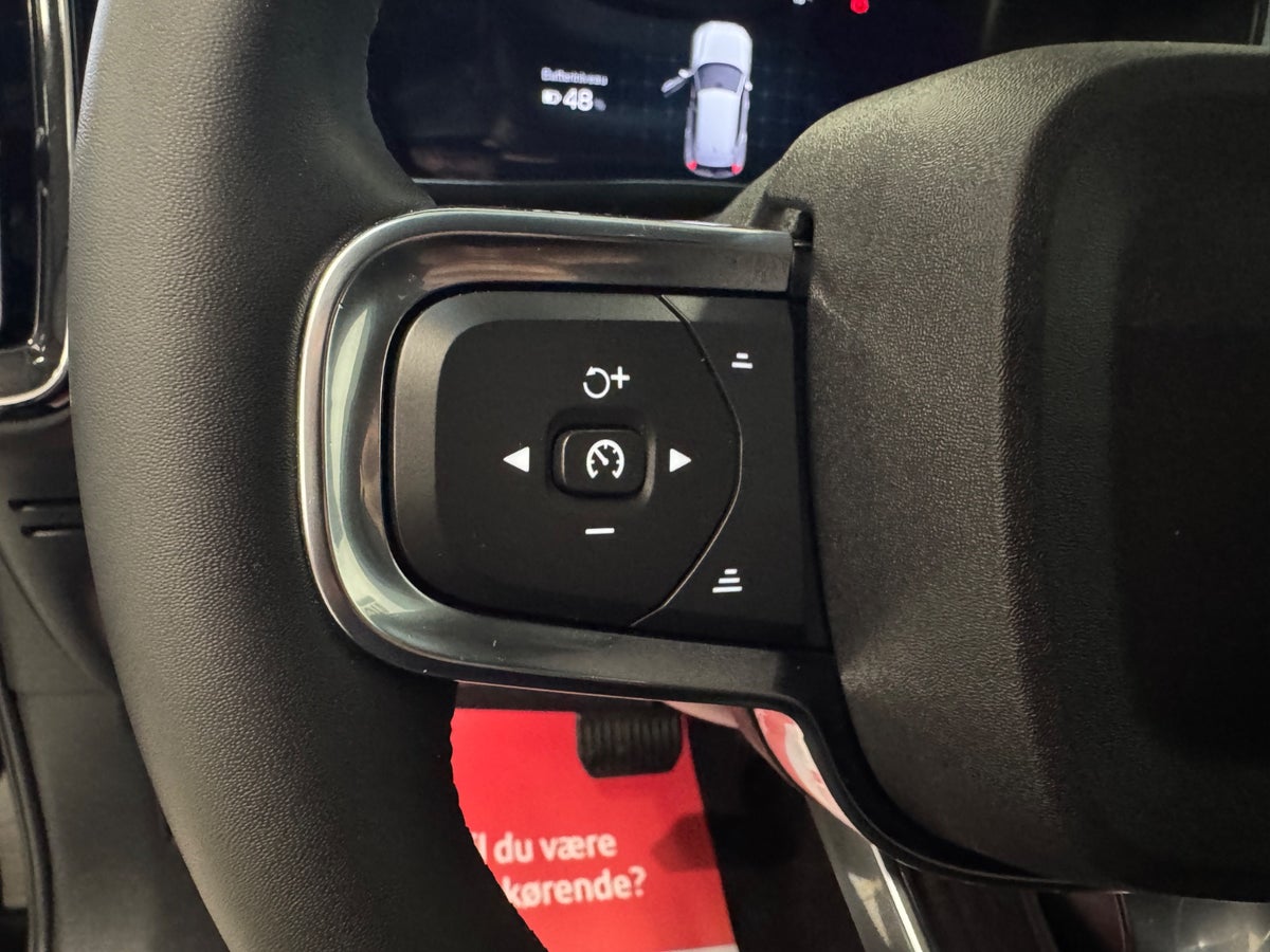 Volvo XC40 P6 ReCharge Core