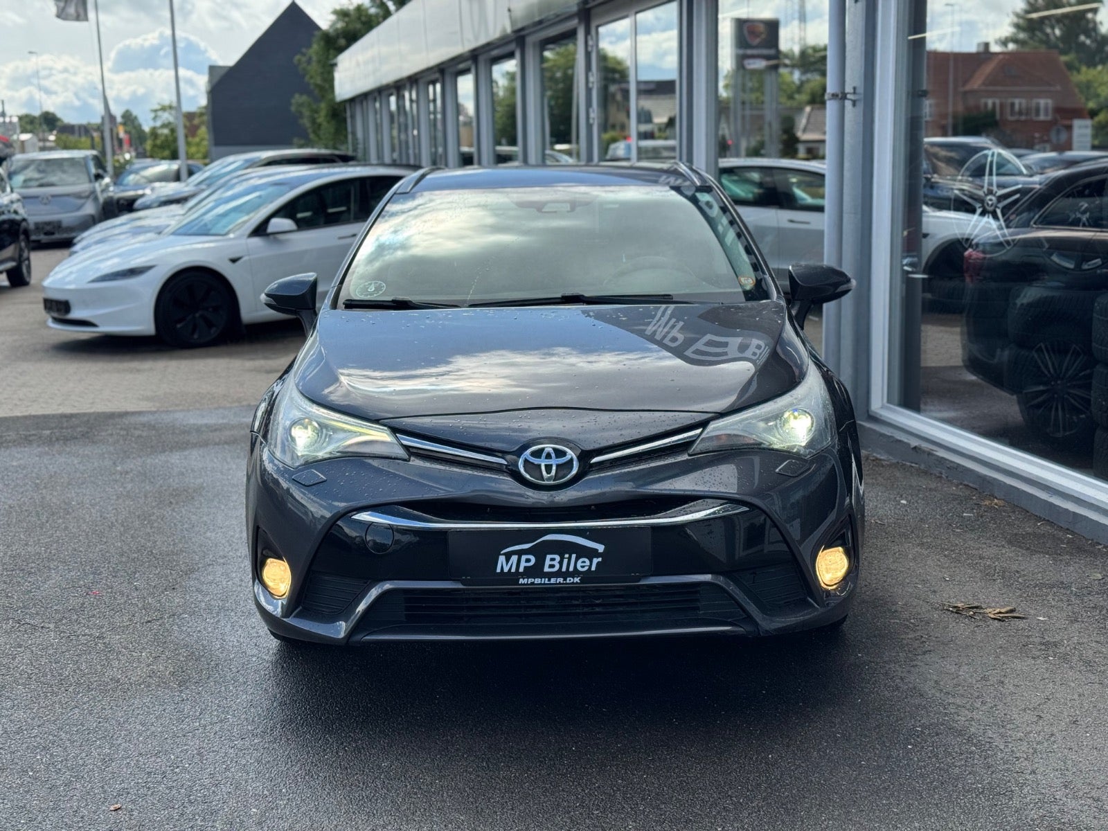 Billede af Toyota Avensis 1,8 VVT-i T2 Premium Touring Sports MDS