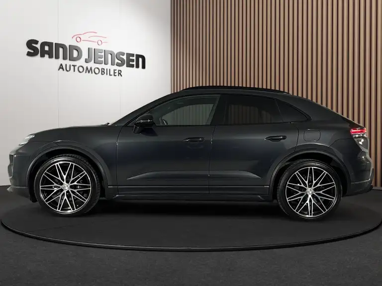 Porsche Macan 4