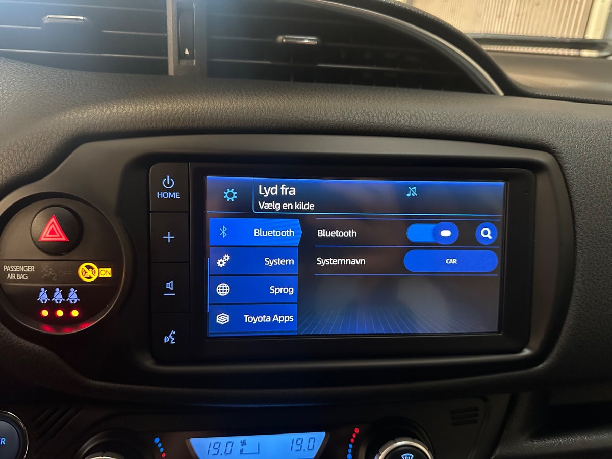Toyota Yaris Hybrid H2 e-CVT