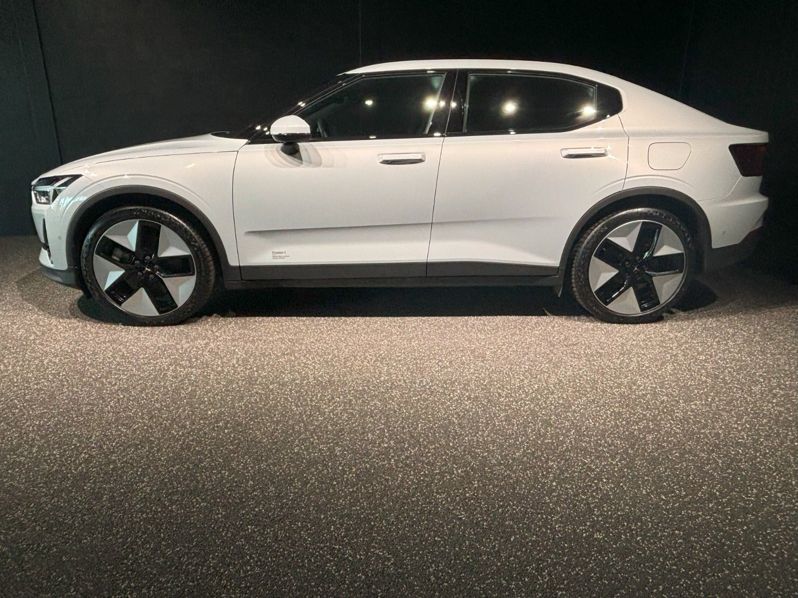 Polestar 2 2023