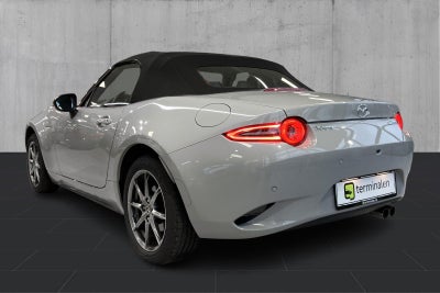 Mazda MX-5 SkyActiv-G 132 Roadster Exclusive-Line - 3