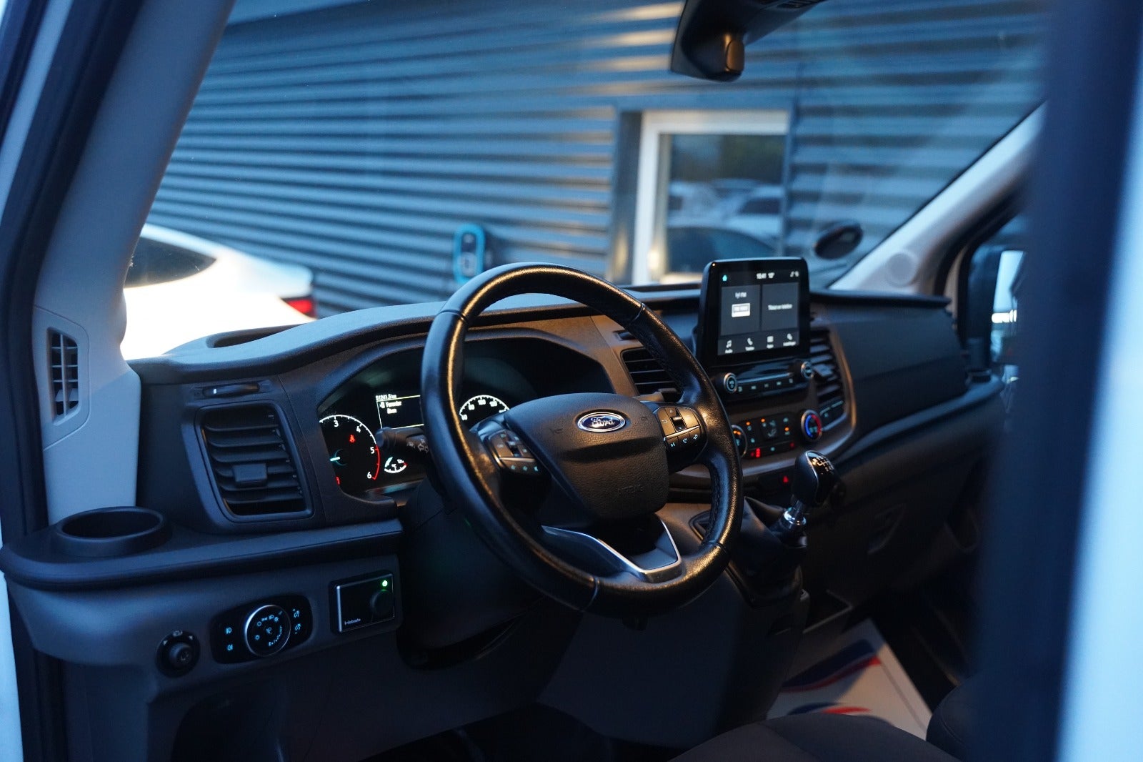 Billede af Ford Transit 350 L2 Van 2,0 TDCi 130 Trend H2 FWD