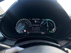 Kia XCeed PHEV Upgrade Intro DCT