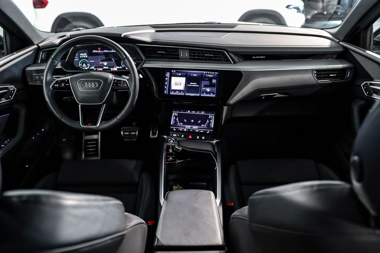 Billede af Audi Q8 e-tron 55 S-line Sportback quattro