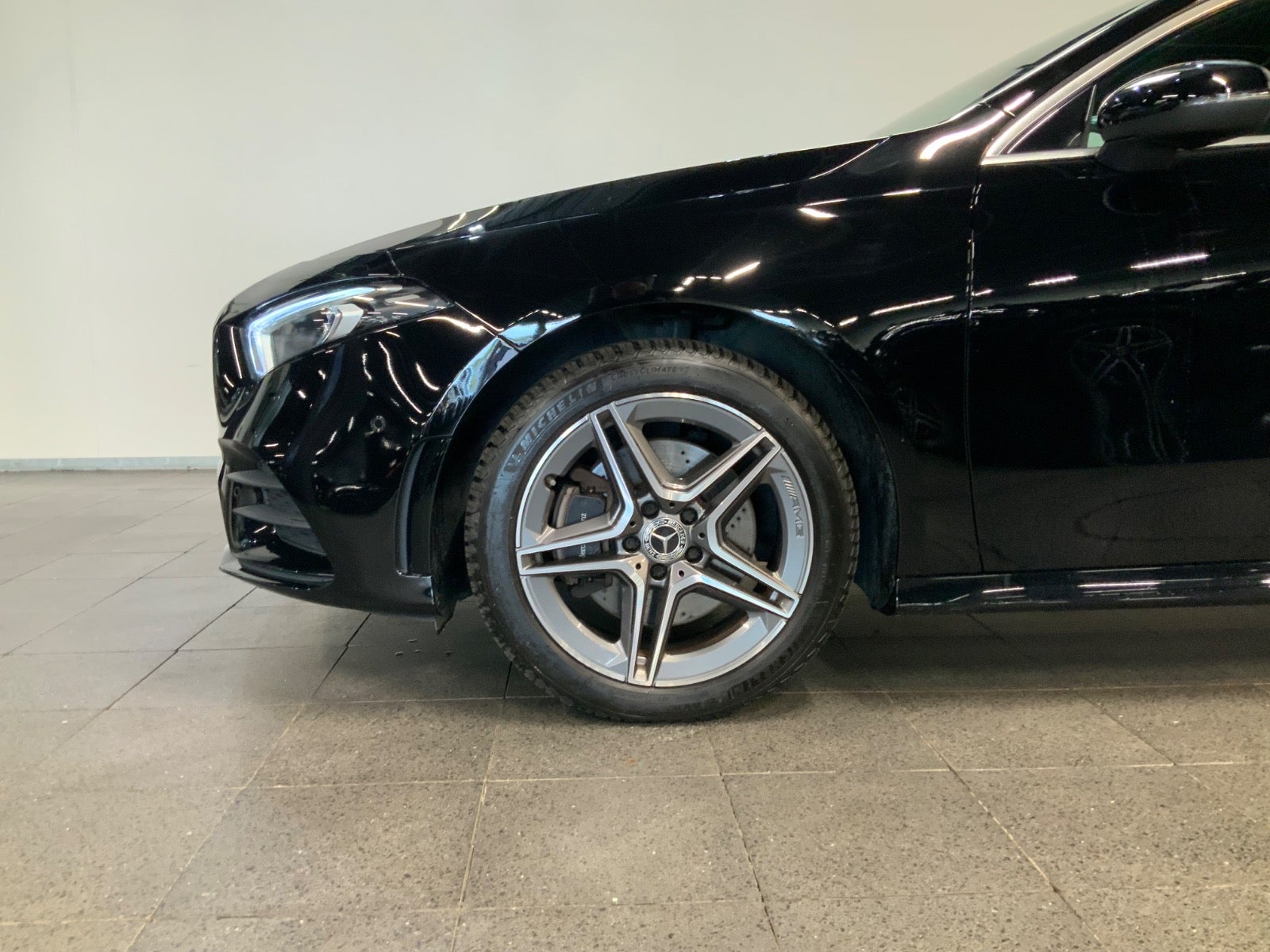 Mercedes-Benz A 250 e (4/8)