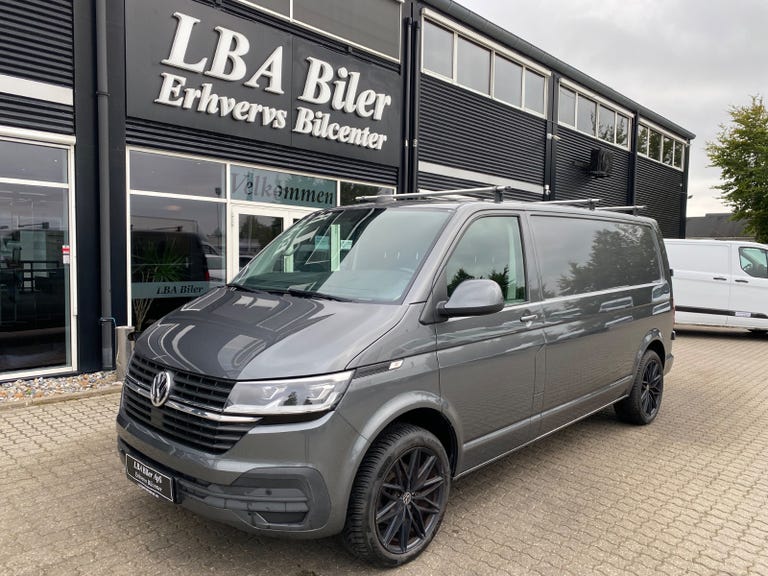 VW Transporter TDi 150 Kassevogn DSG lang