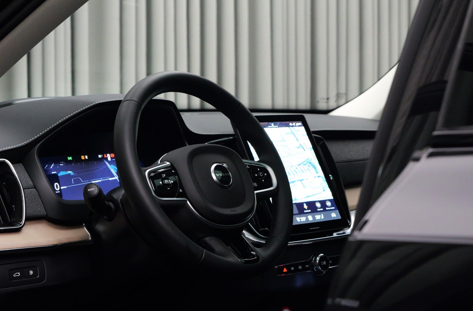 Volvo XC90 T8 ReCharge Ultra Dark aut. AWD 7prs
