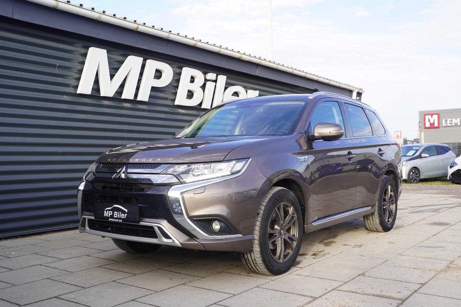 Billede af Mitsubishi Outlander 2,4 PHEV Invite CVT 4WD