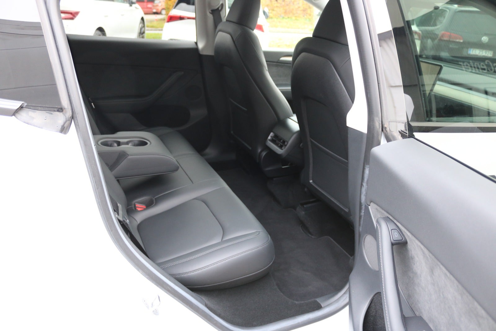 Tesla Model Y RWD