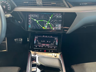 Audi Q8 e-tron S-line quattro Van