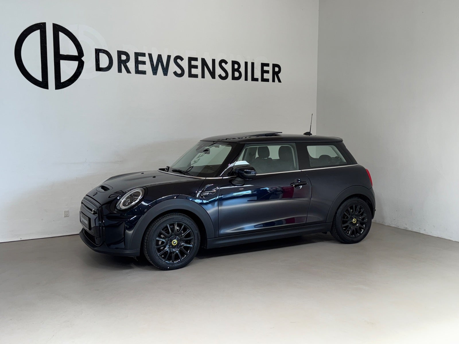 MINI Cooper SE Camden Edition
