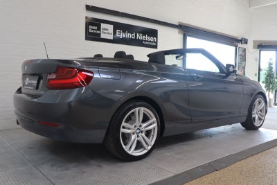 BMW 220i Cabriolet aut.