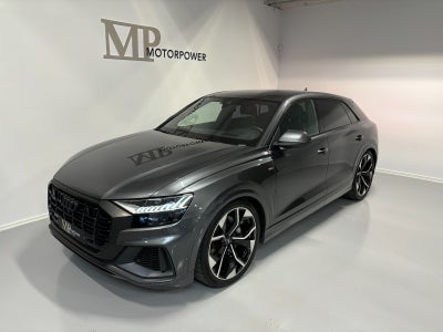 Audi Q8 50 TDi S-line quattro Tiptr. 5d