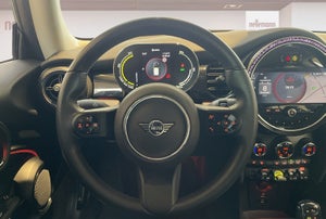 MINI Cooper SE Classic Trim