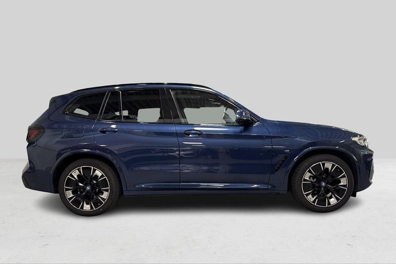 BMW iX3 Charged Plus M-Sport