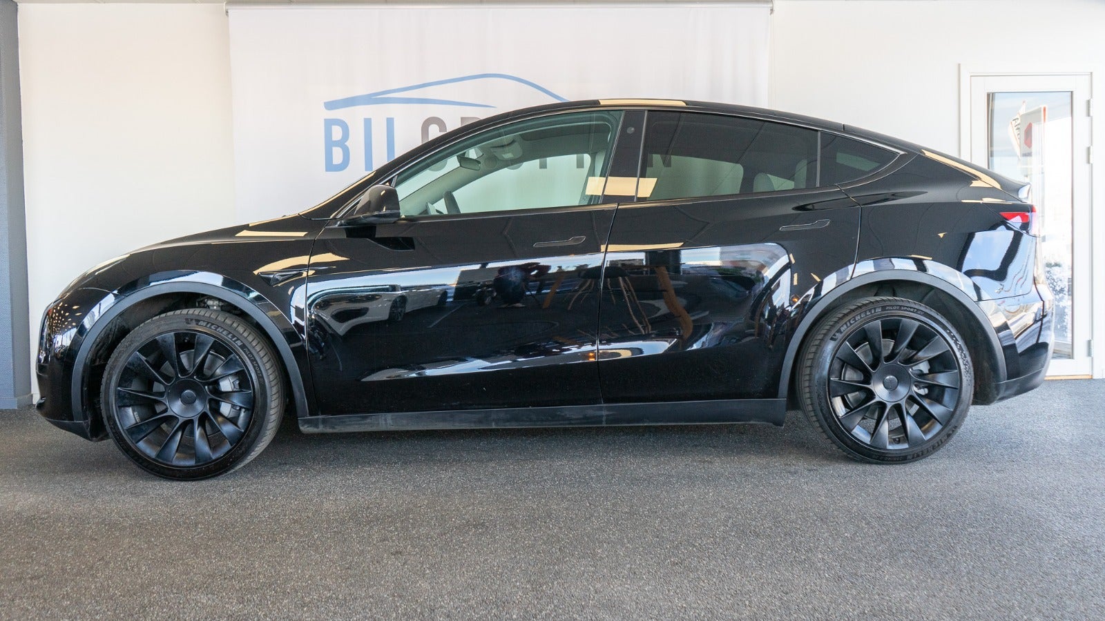 Billede af Tesla Model Y  RWD