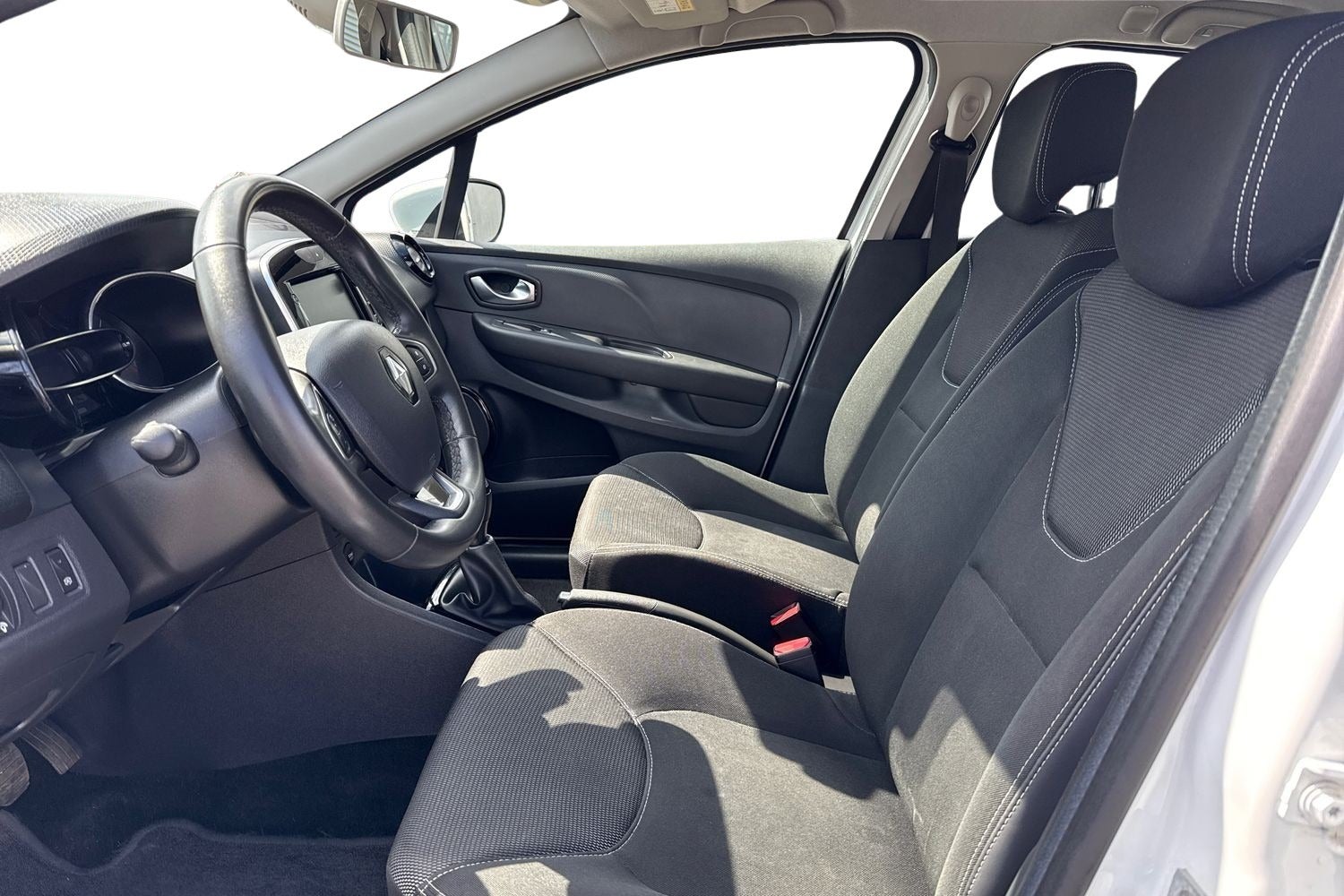 Billede af Renault Clio IV 0,9 TCe 90 Zen Sport Tourer