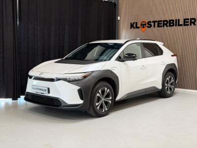 Nyhed El Modelår 2024 Kilometer 33.000 Drivmiddel El Toyota bZ4X Prestige . Finansieringsf
