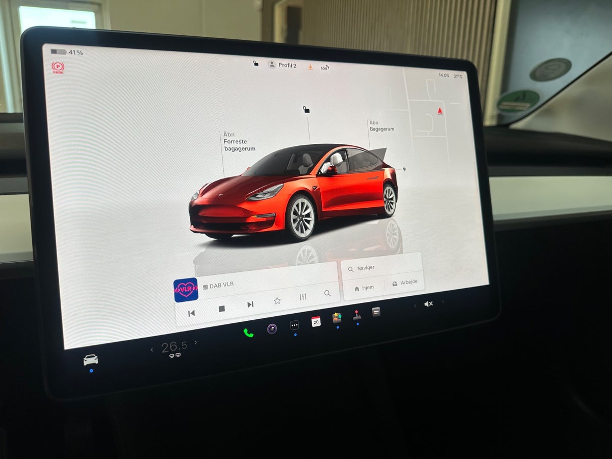 Tesla Model 3 Standard Range+ RWD Tesla Model 3 Standard Range+ RWD