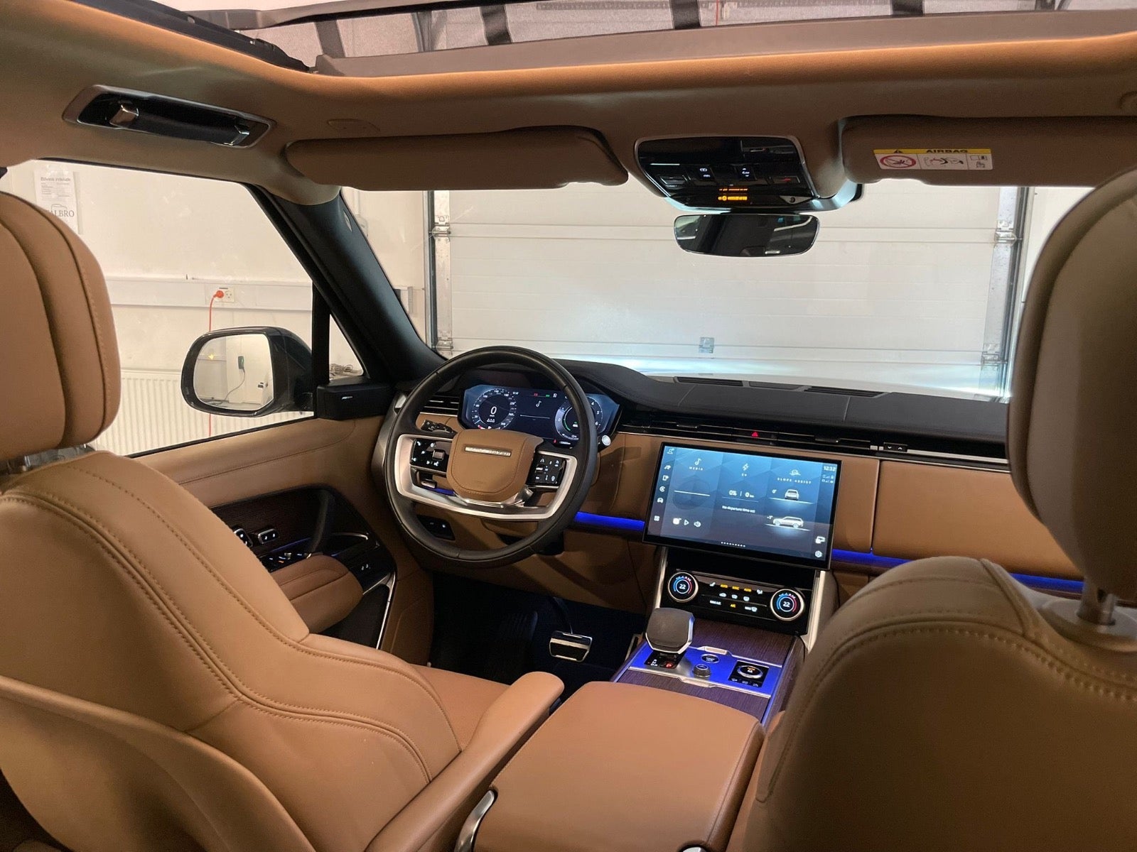 Land Rover – Range Rover