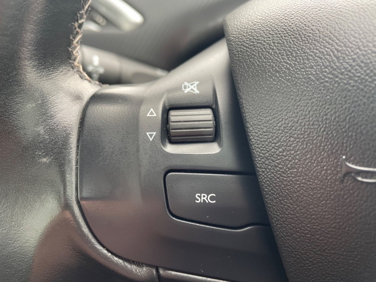 Billede af Peugeot 208 1,5 BlueHDi 100 Infinity Sky