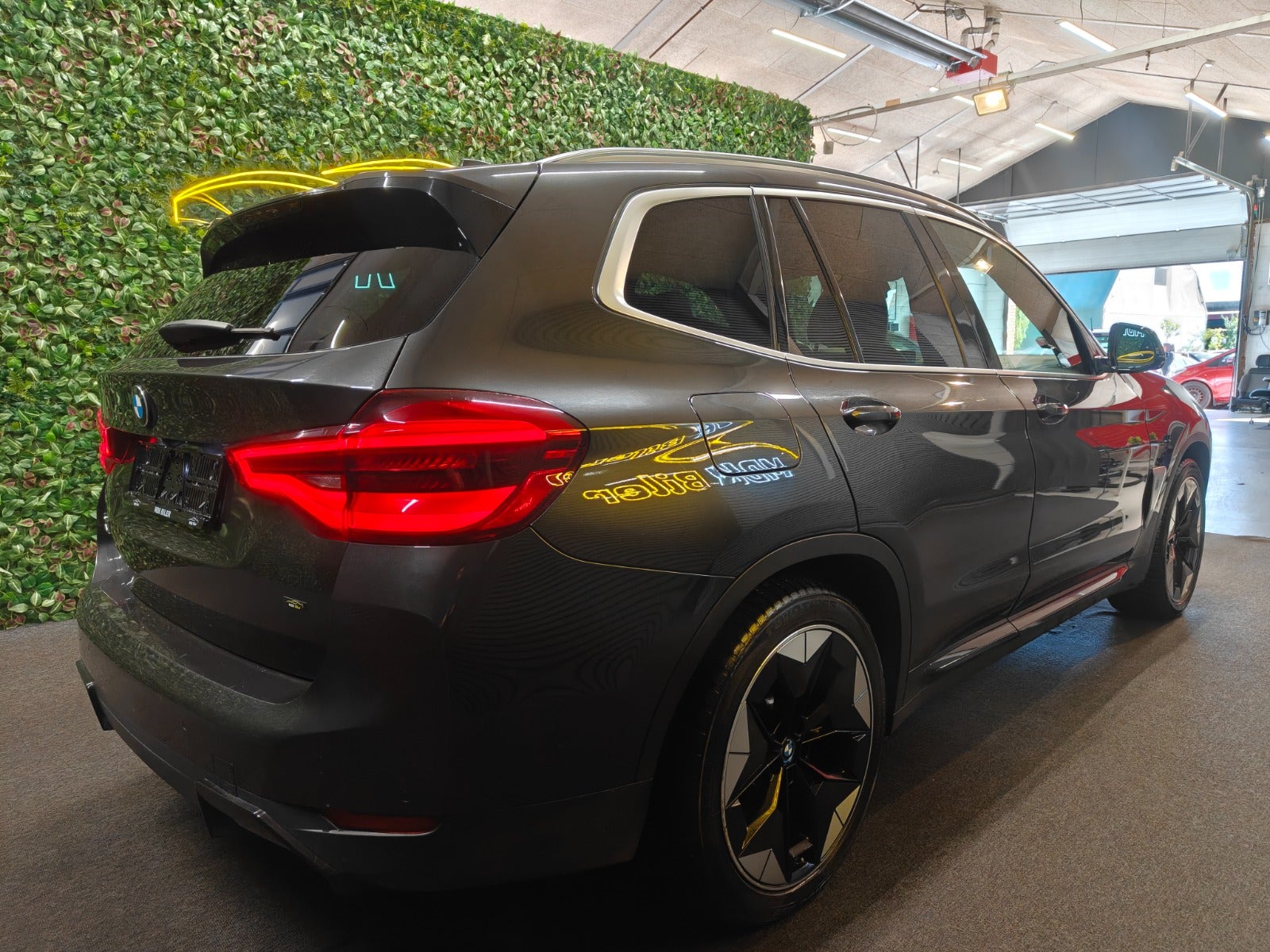 Billede af BMW iX3 Charged Plus
