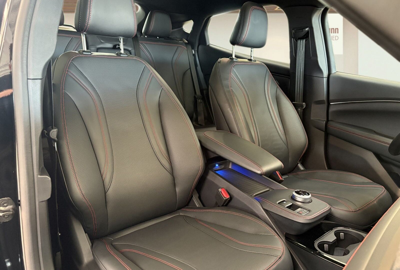 Ford Mustang Mach-E Premium Standard Range AWD