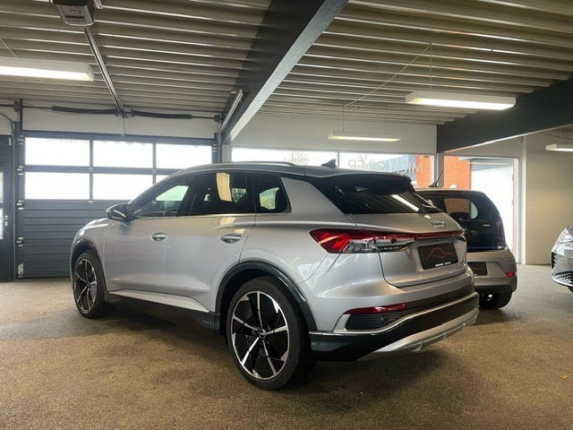 Audi Q4 e-tron S-line quattro