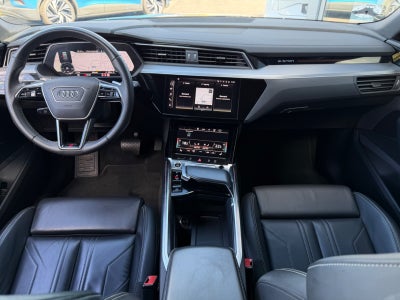 Audi e-tron S-line quattro