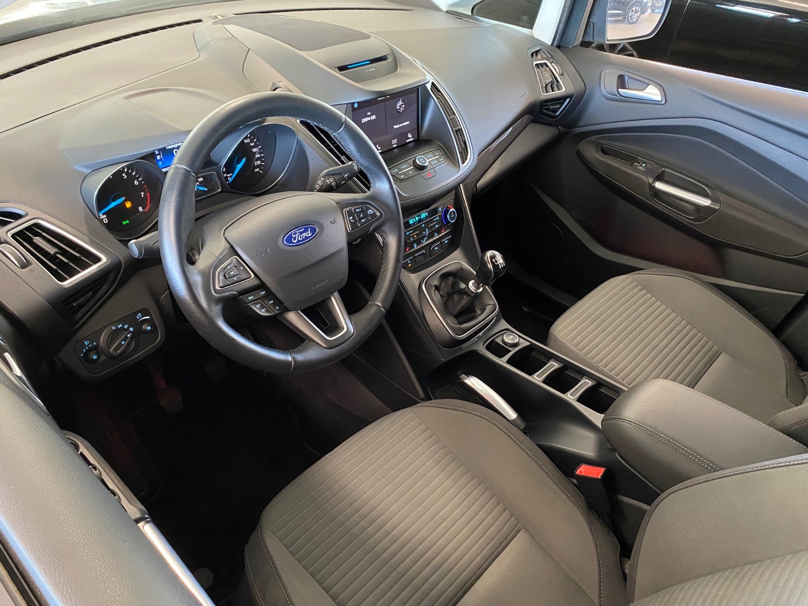 Ford C-MAX SCTi 125 Titanium – 8
