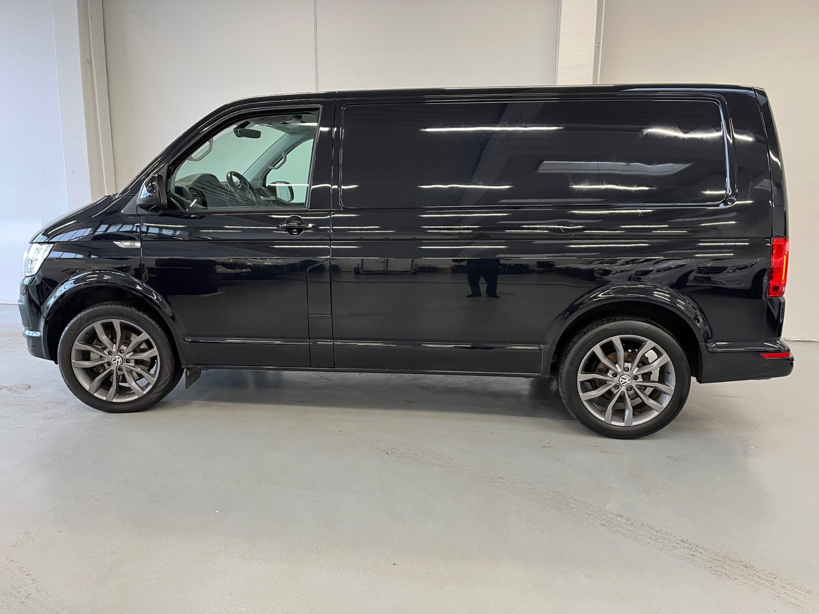 Billede af VW Transporter 2,0 TDi 204 Kassevogn DSG kort