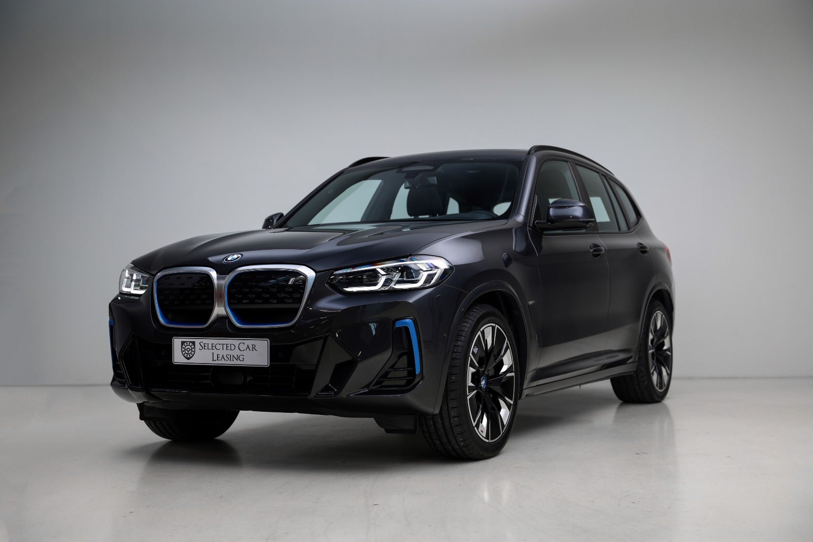 BMW iX3 Charged Plus M-Sport