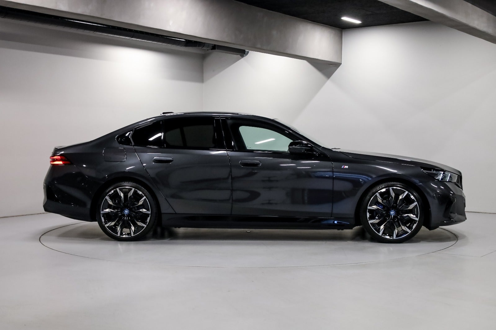 BMW i5 M60 xDrive