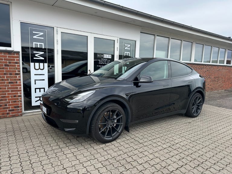 Tesla Model Y Long Range AWD