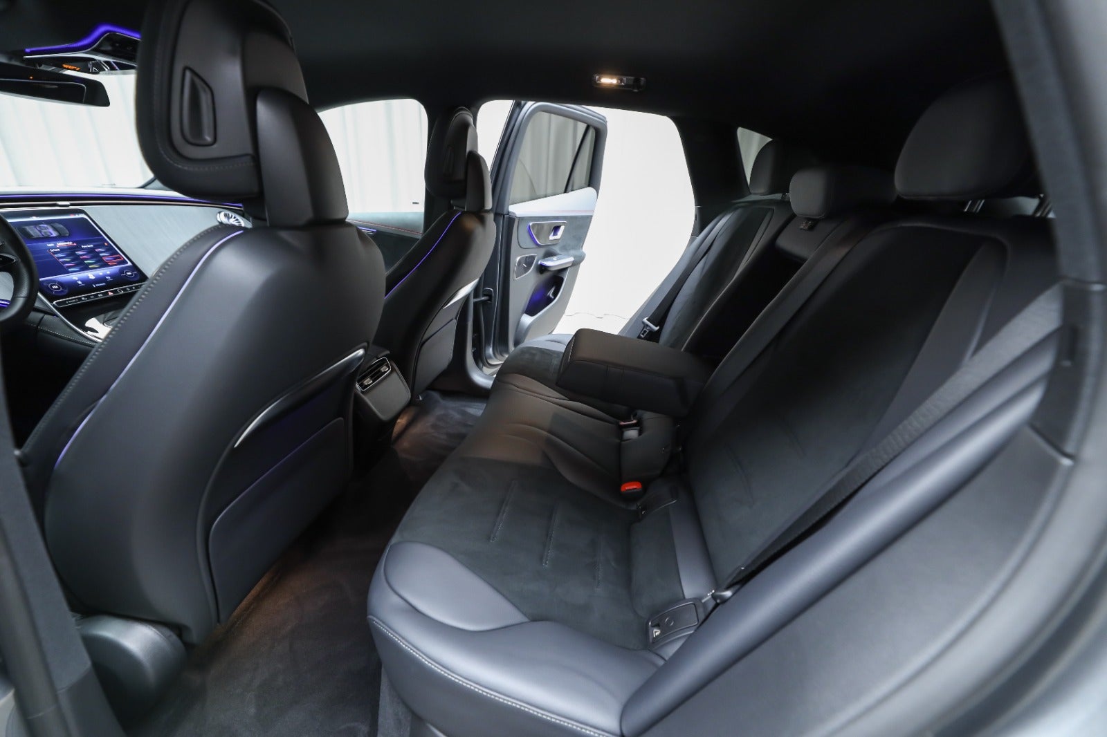 Mercedes-Benz EQE 350 SUV (5/8)