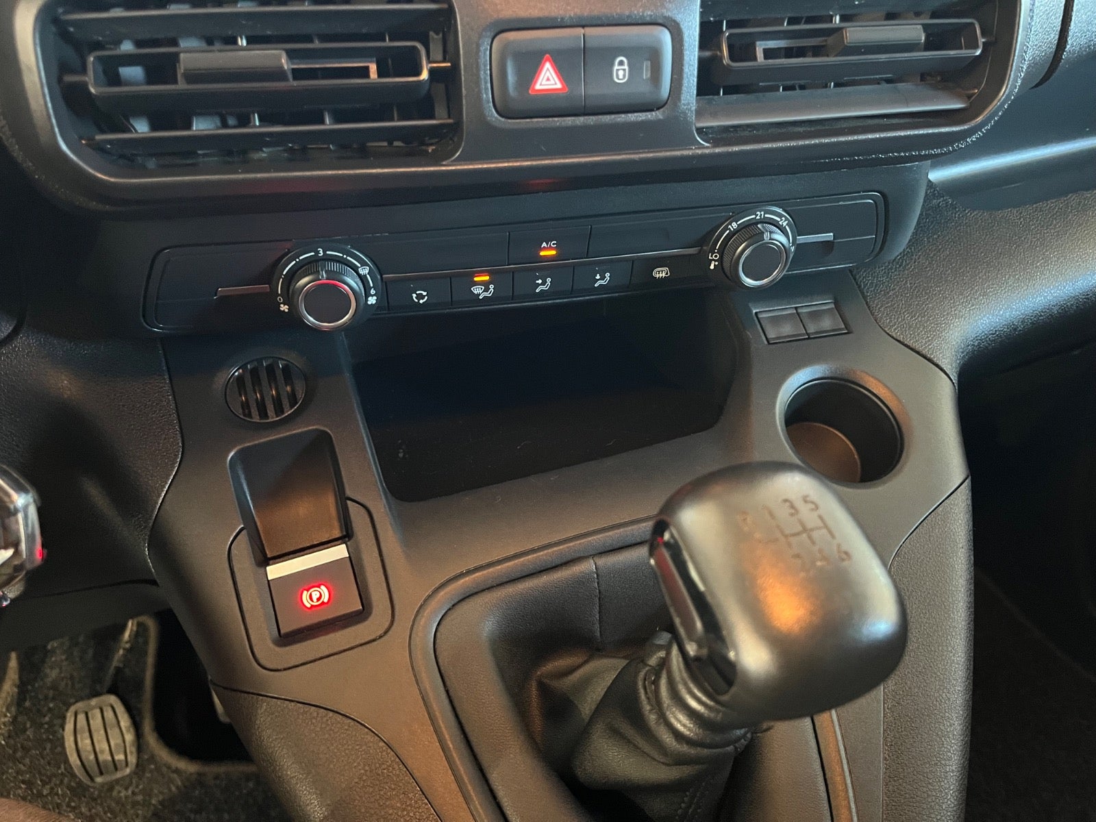 Opel Combo D 102 Enjoy+ L1V1