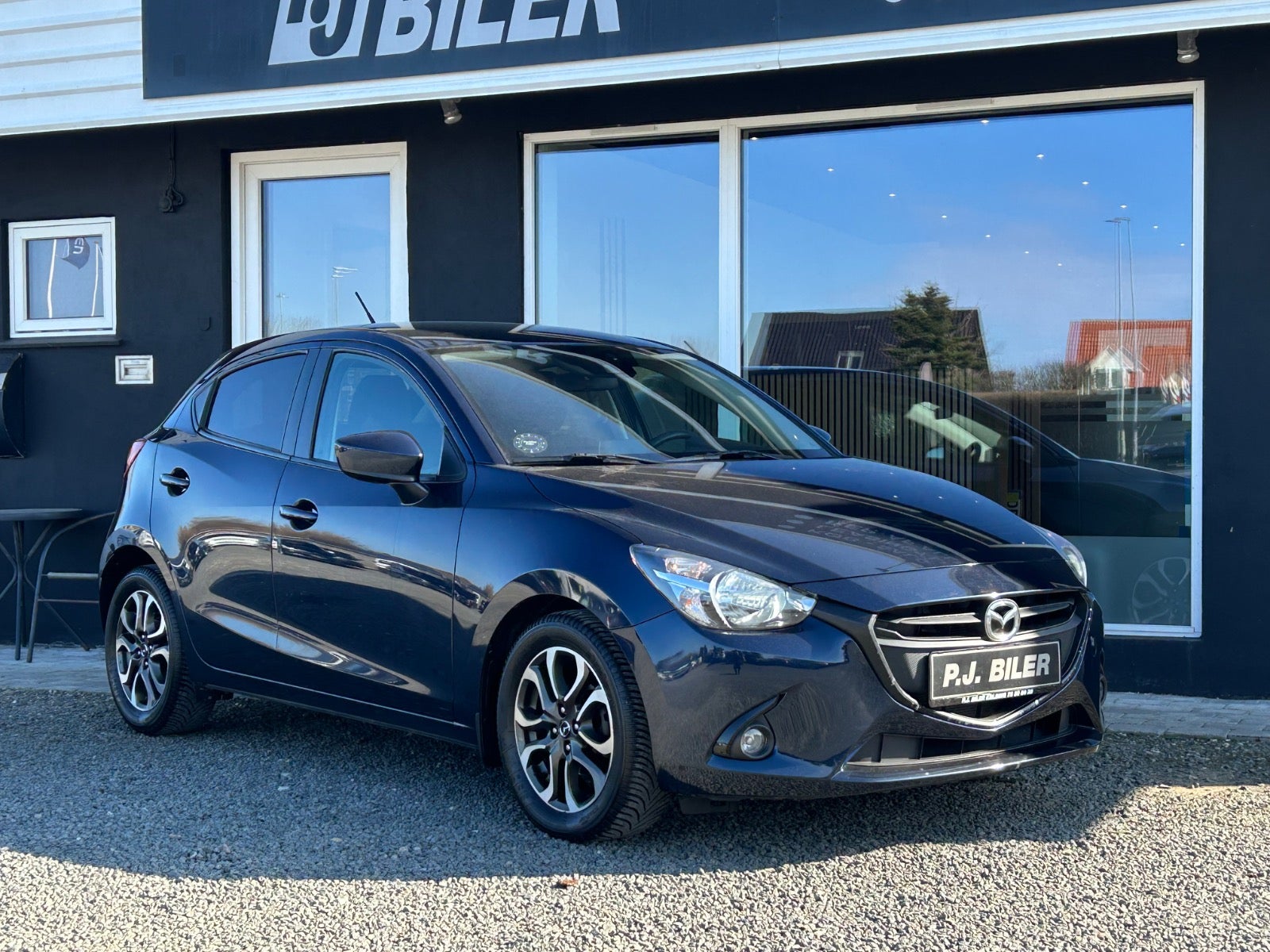 Mazda 2